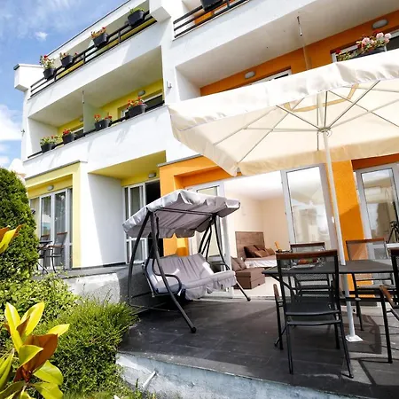 מלון Stayinn Rainbow Beachfront By Asteri סאני ביץ'