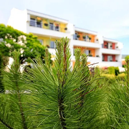 Stayinn Rainbow Beachfront By Asteri מלון