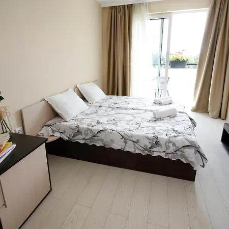Stayinn Rainbow Beachfront By Asteri Sunny Beach