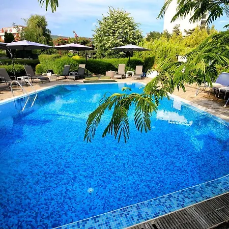 Stayinn Rainbow Beachfront By Asteri *
