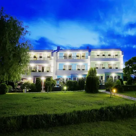 Szálloda Stayinn Rainbow Beachfront By Asteri Napospart